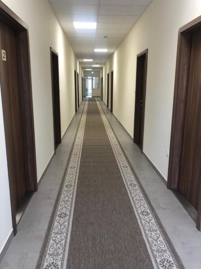 Vecsesi Rendezvenykoezpont Es Panzio Bed & Breakfast Luaran gambar